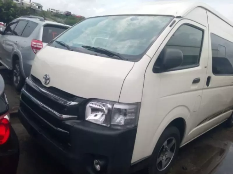 Toyota Hiace   - 2005