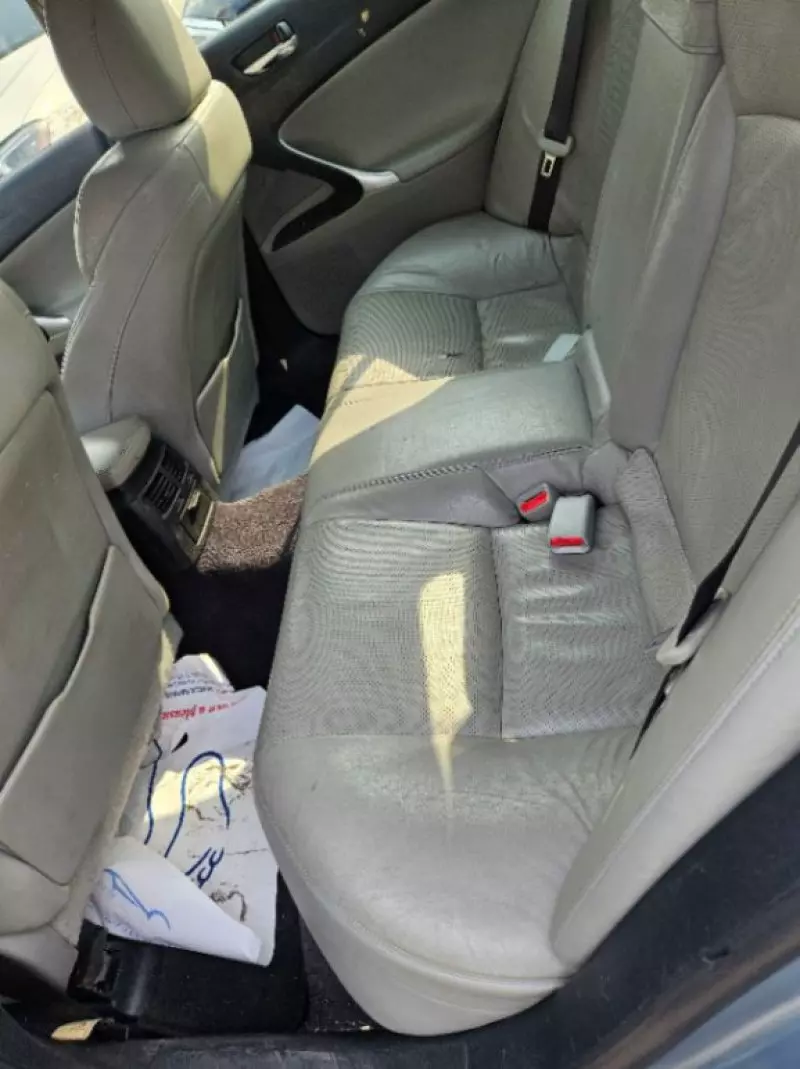 Lexus IS 250   - 2005