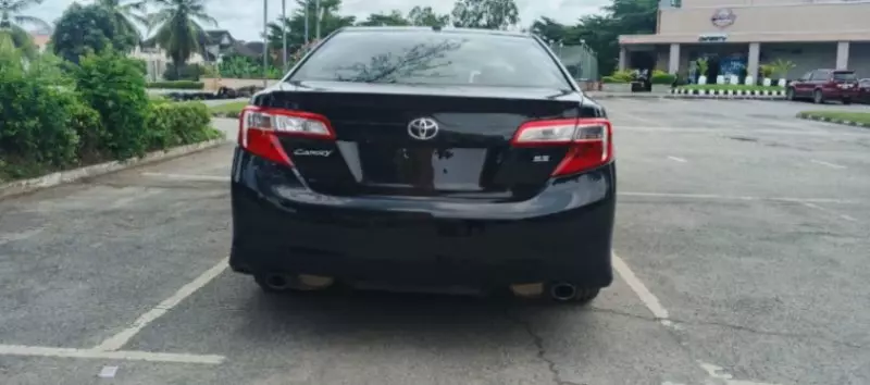 TOYOTA Camry   - 2012