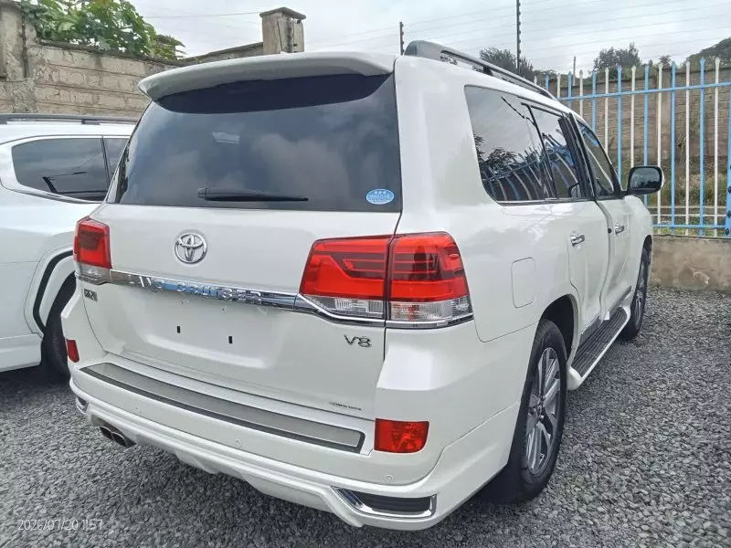 TOYOTA Landcruiser ZX   - 2019