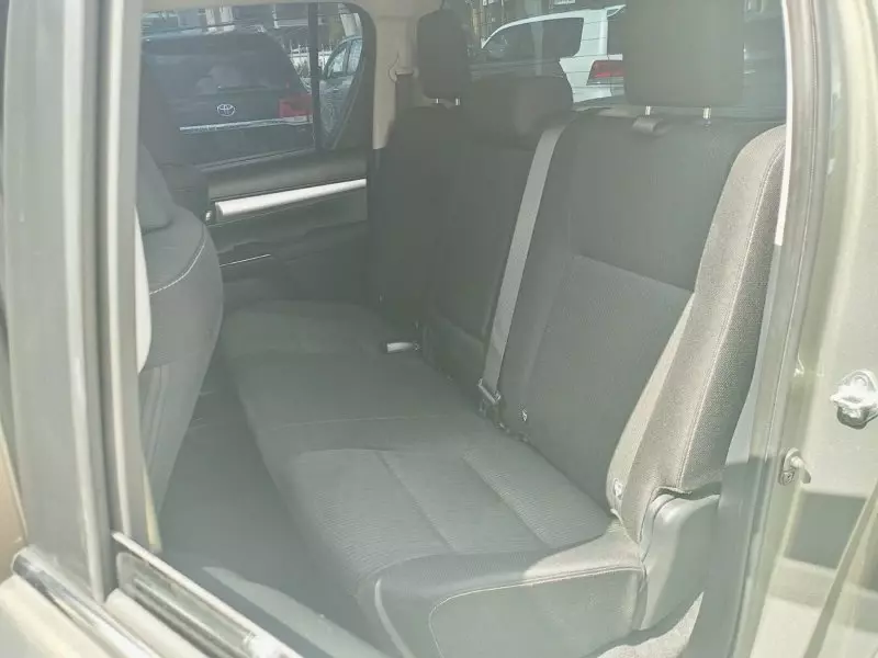 TOYOTA Hilux   - 2022
