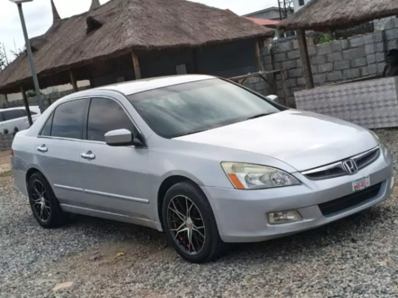 Honda Accord   - 2007