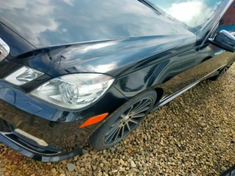 Mercedes-Benz E350   - 2010