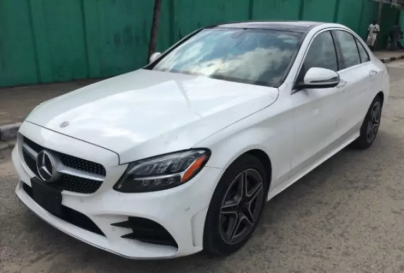 Mercedes-Benz C 300   - 2021