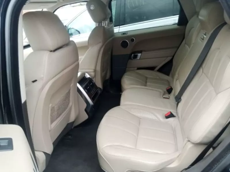 Land Rover Range Rover Sport   - 2015