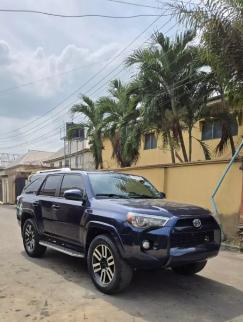 Toyota 4Runner - 2015