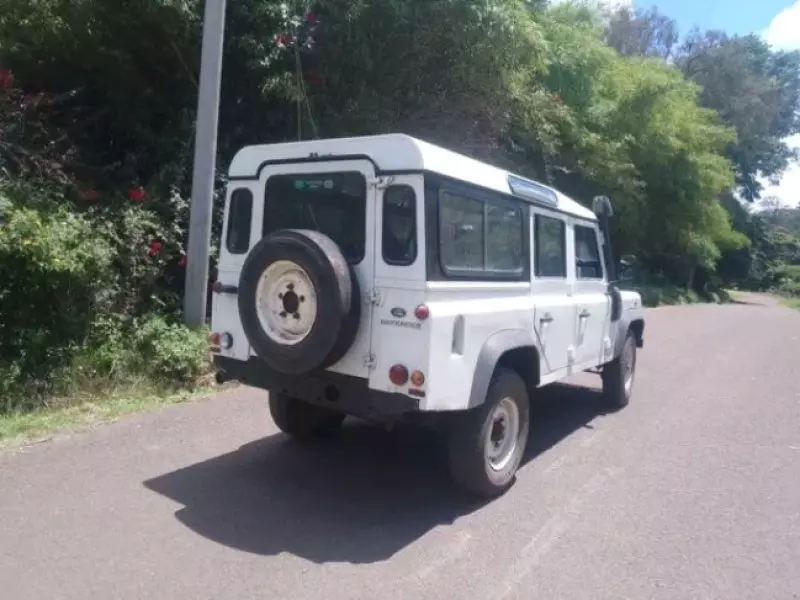 Land Rover Defender   - 2009