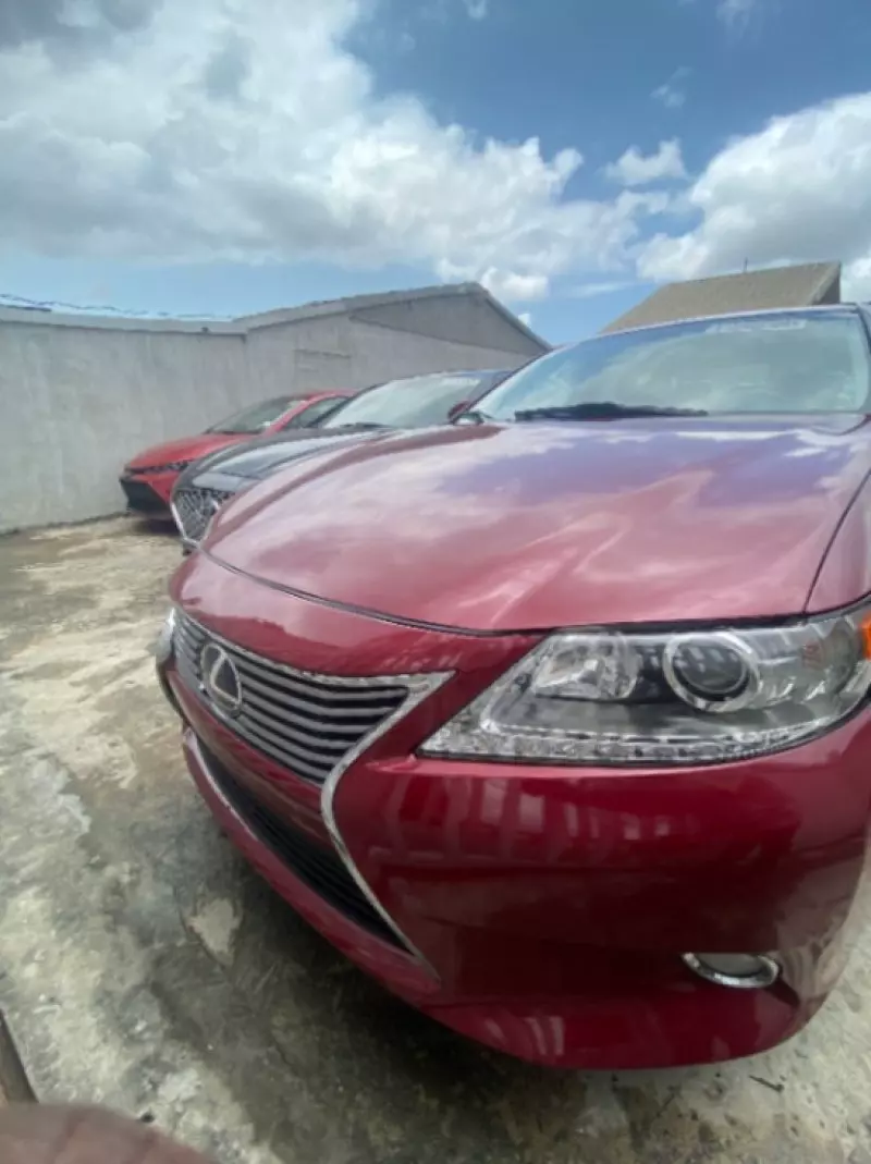 Lexus ES 350   - 2014