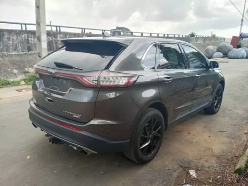 Ford Edge   - 2017