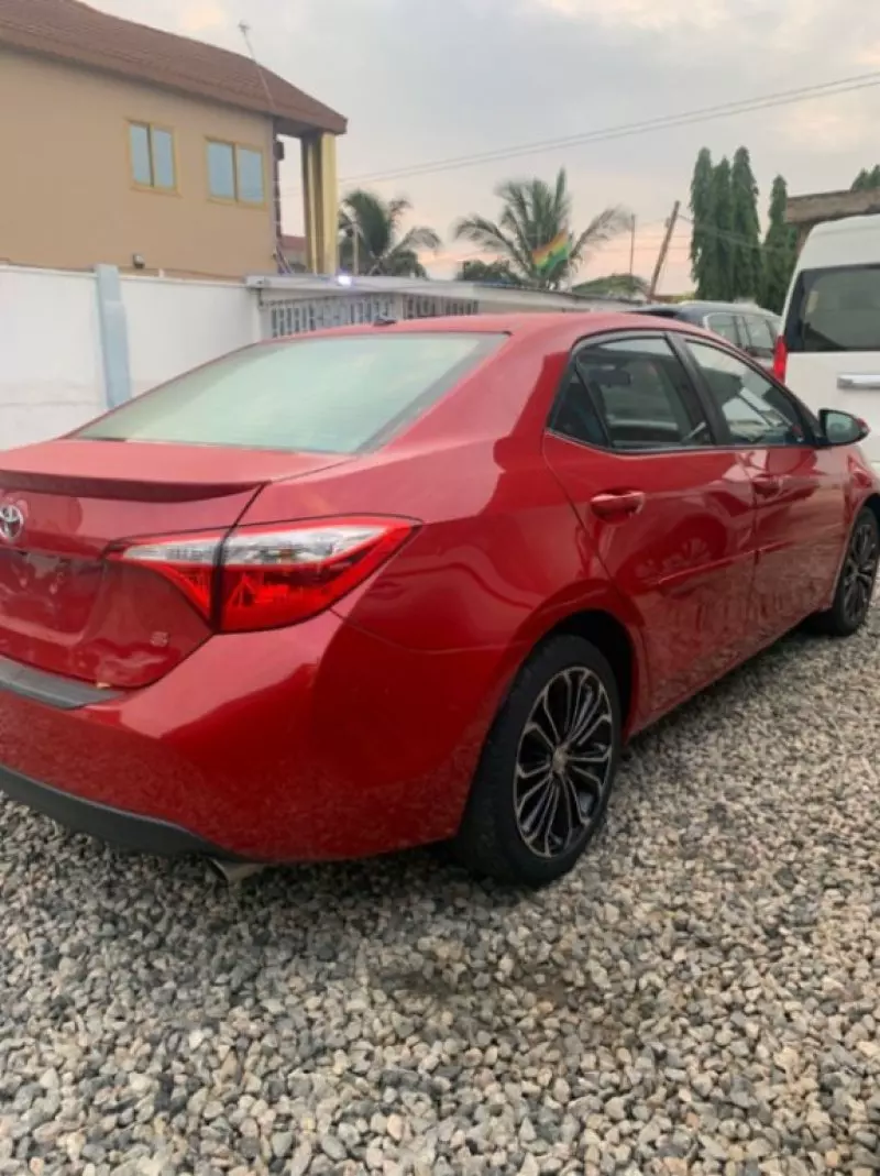 Toyota Corolla   - 2015