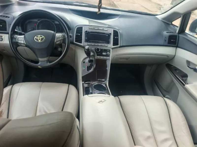 Toyota Venza   - 2010