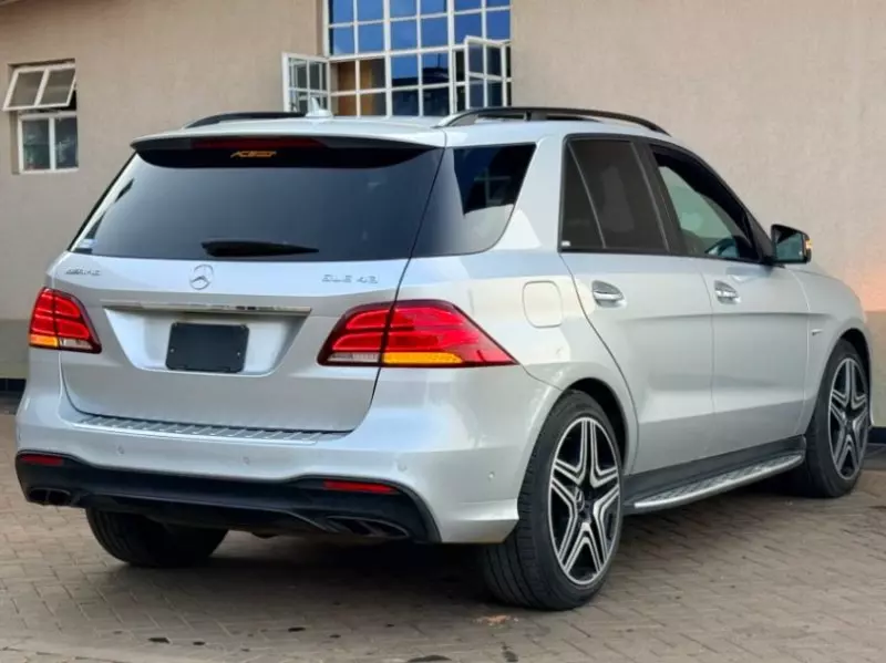 Mercedes-Benz GLE 43 AMG   - 2017