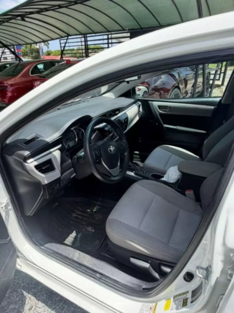 TOYOTA Corolla   - 2018