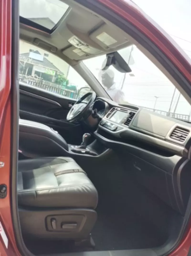 TOYOTA Highlander   - 2018