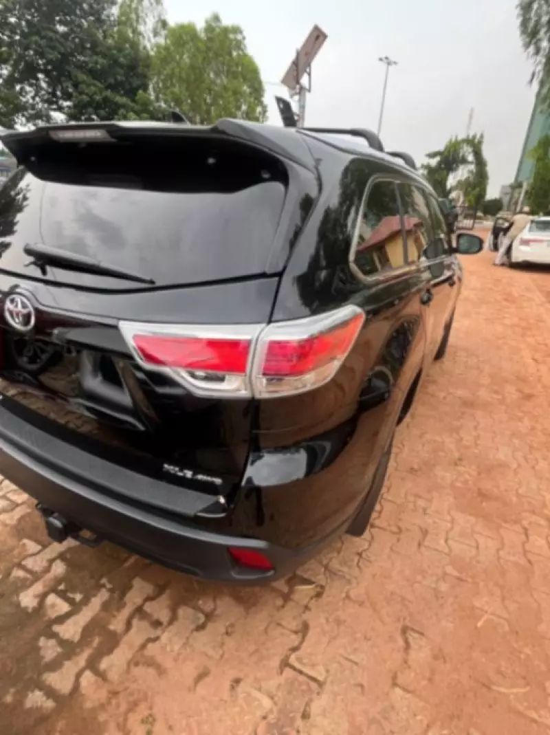 TOYOTA Highlander   - 2014