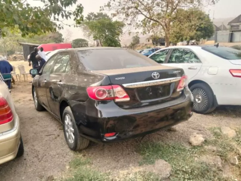 Toyota Corolla   - 2010