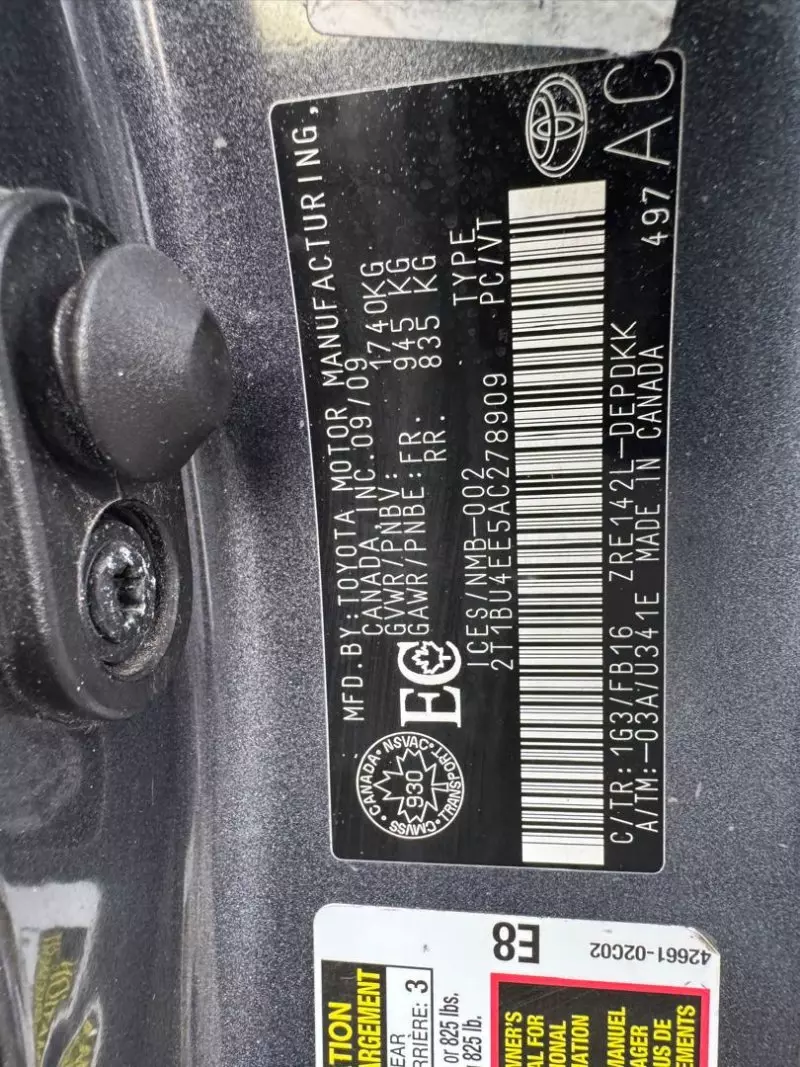 Toyota Corolla   - 2010