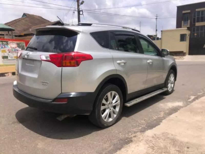 TOYOTA RAV4   - 2015