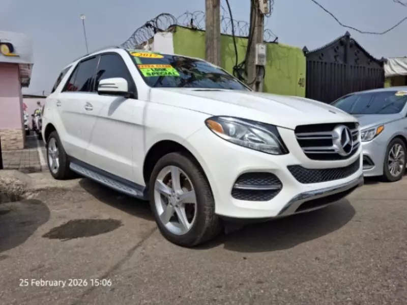Mercedes-Benz GLE-Class   - 2016