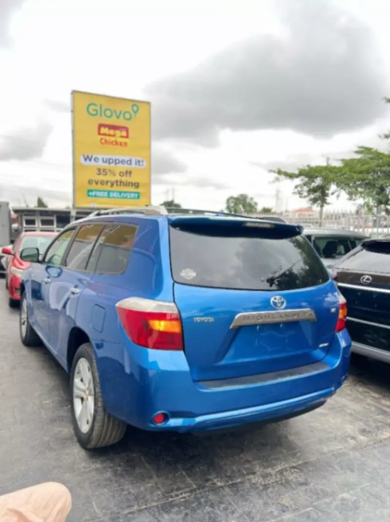 Toyota Highlander   - 2009
