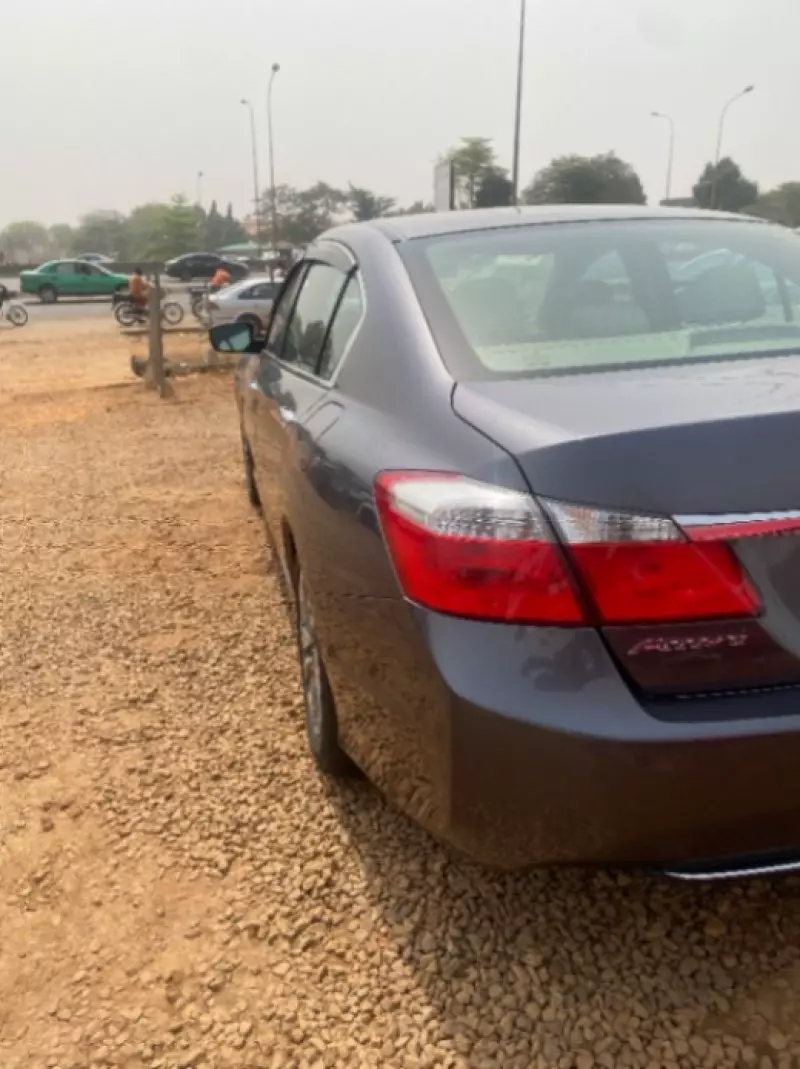 Honda Accord   - 2013