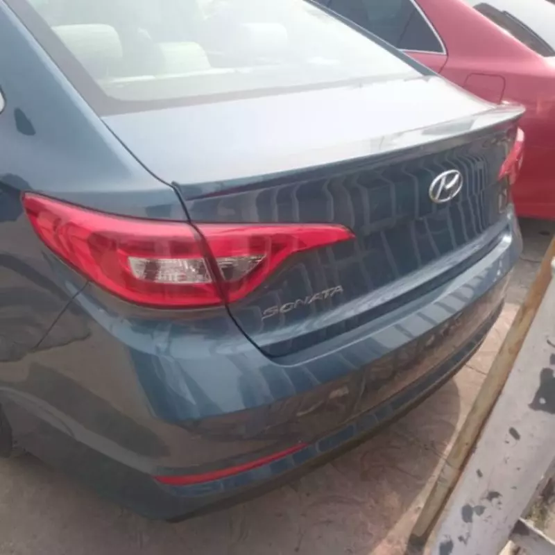 Hyundai Sonata   - 2016