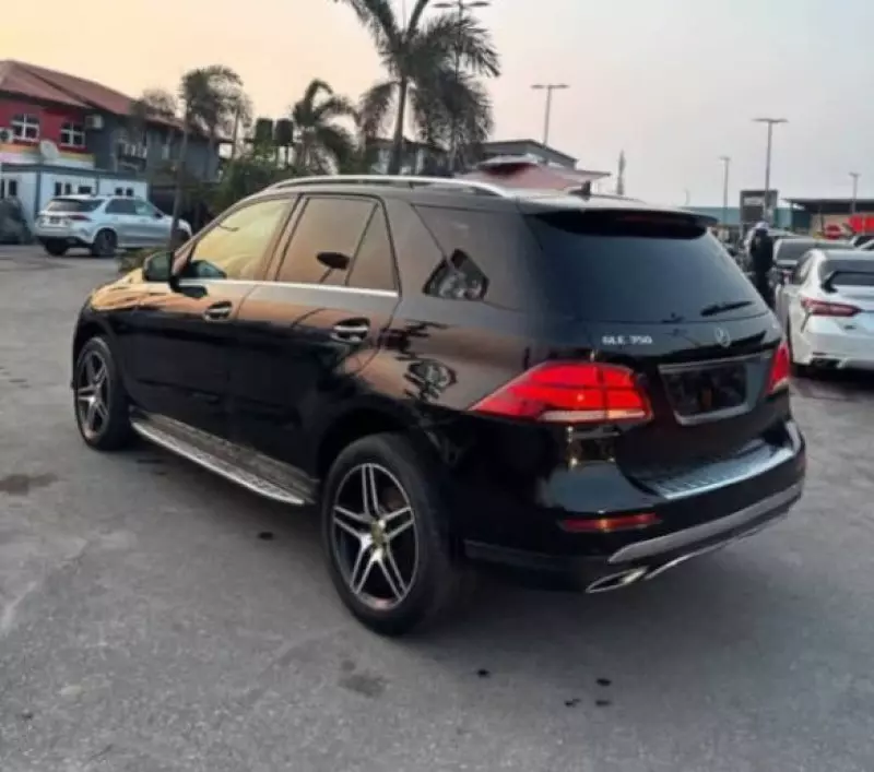 Mercedes-Benz GLE 350   - 2017