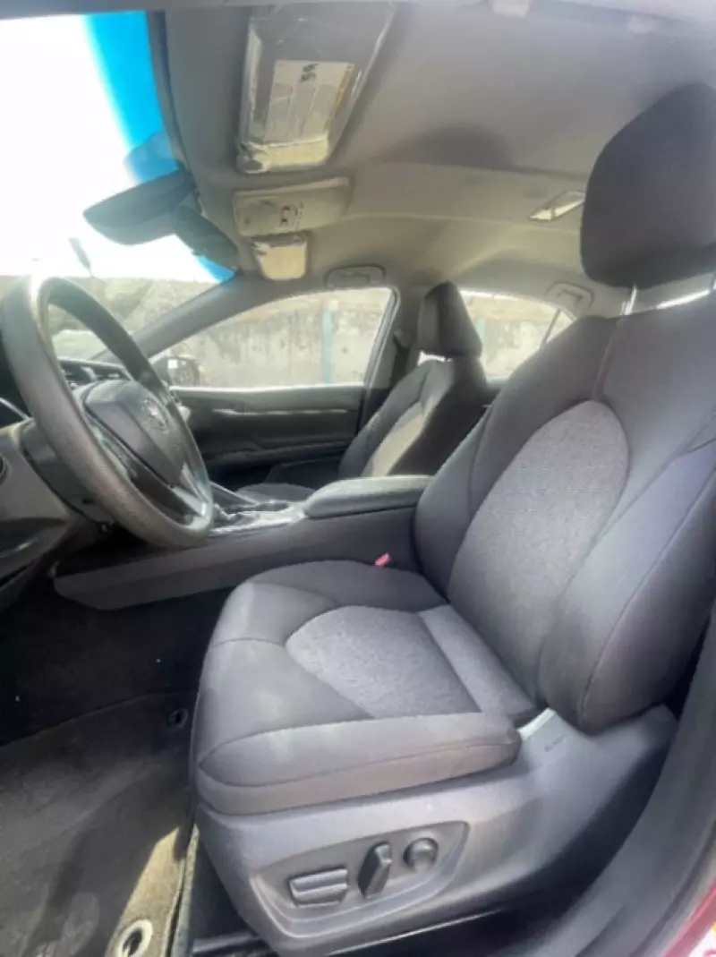 Toyota Camry   - 2018