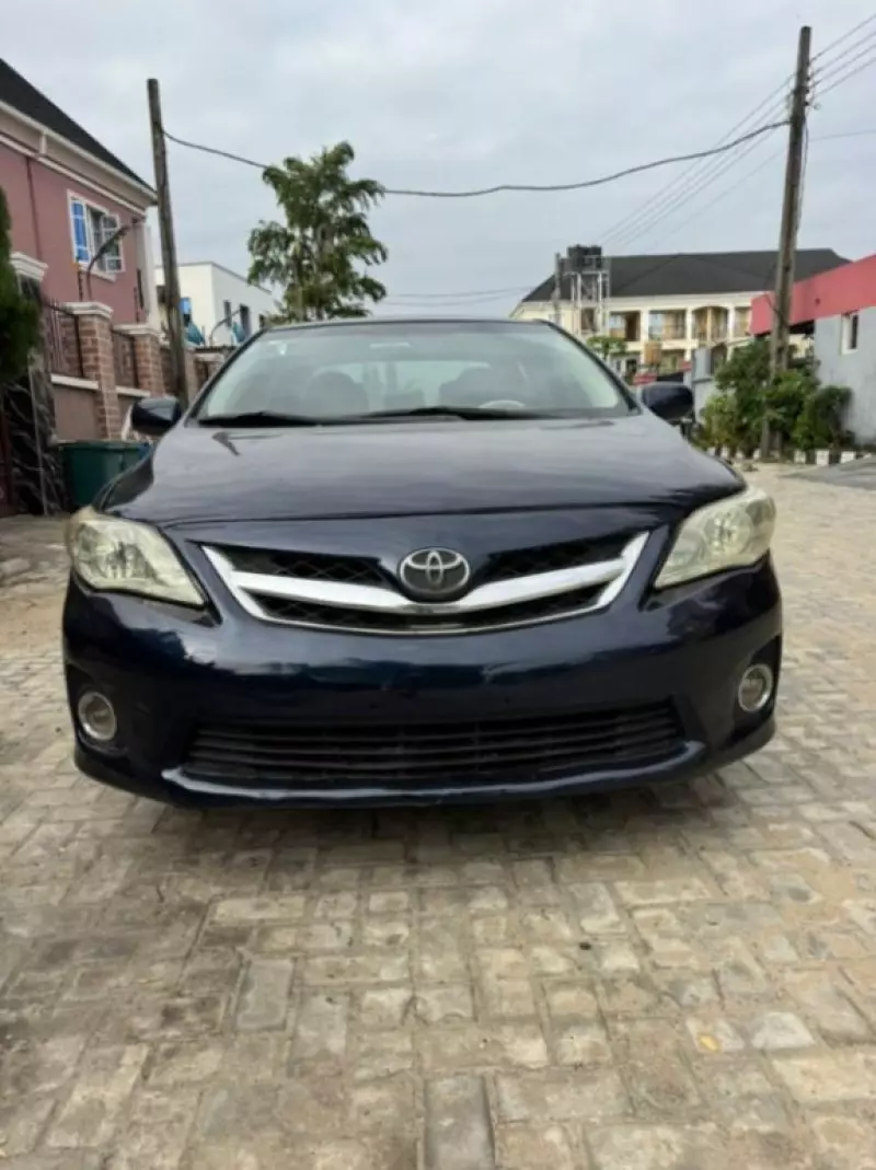 Toyota camry   - 2012