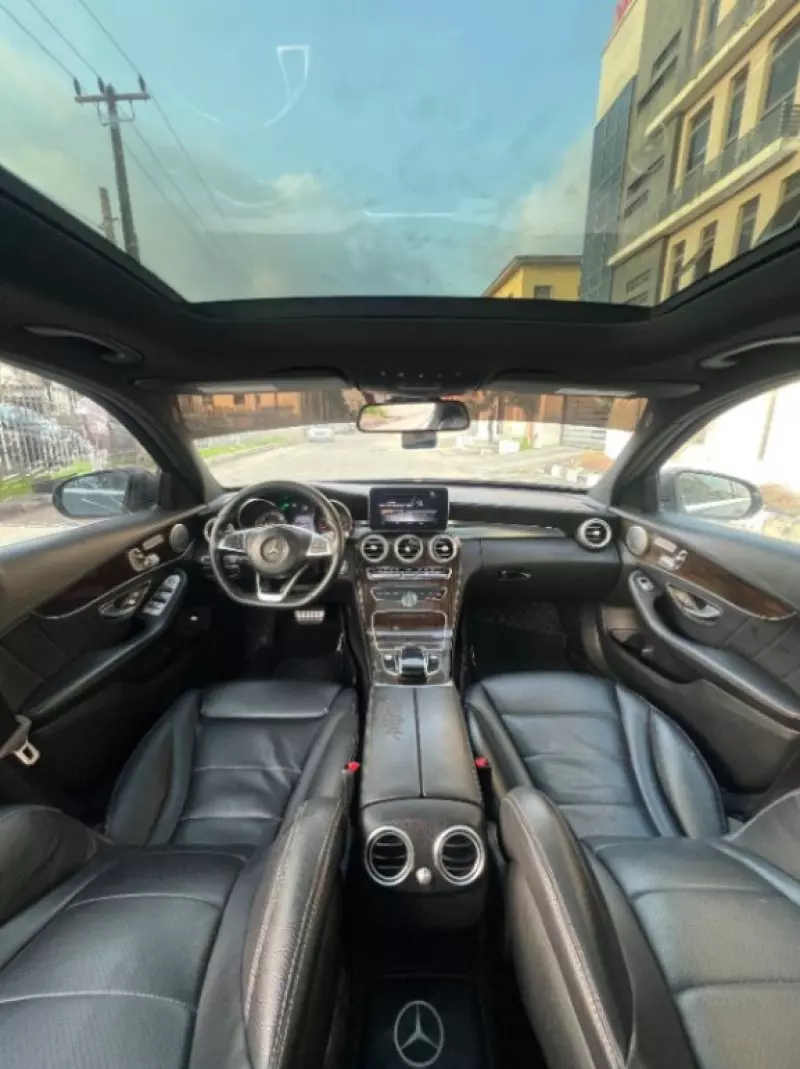 Mercedes-Benz C 300 - 2015