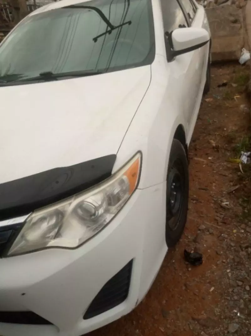 TOYOTA Camry   - 2012