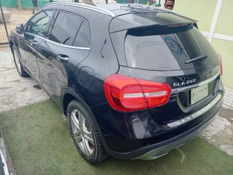 Mercedes-Benz GLA 250   - 2015