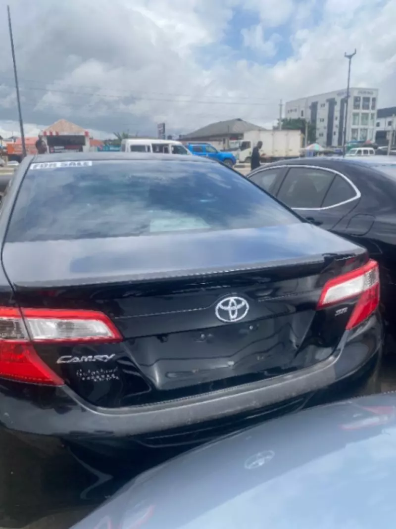 TOYOTA Camry   - 2015