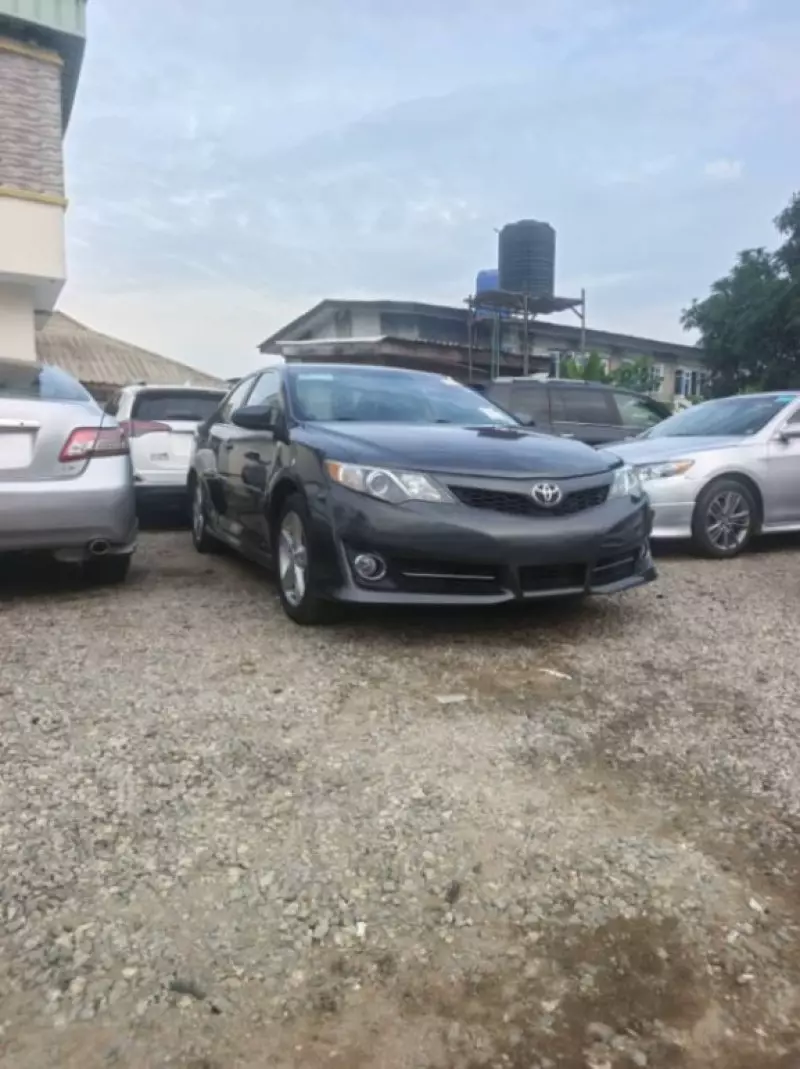 TOYOTA Camry   - 2014