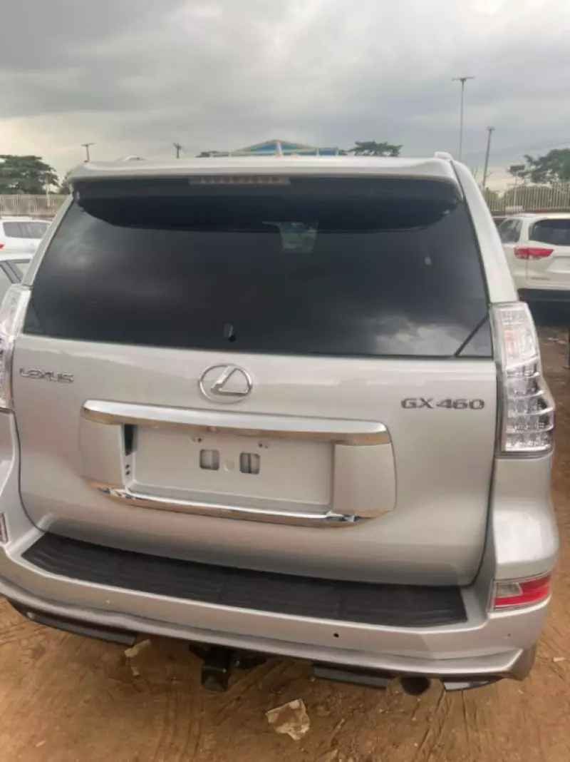 Lexus GX 460   - 2010