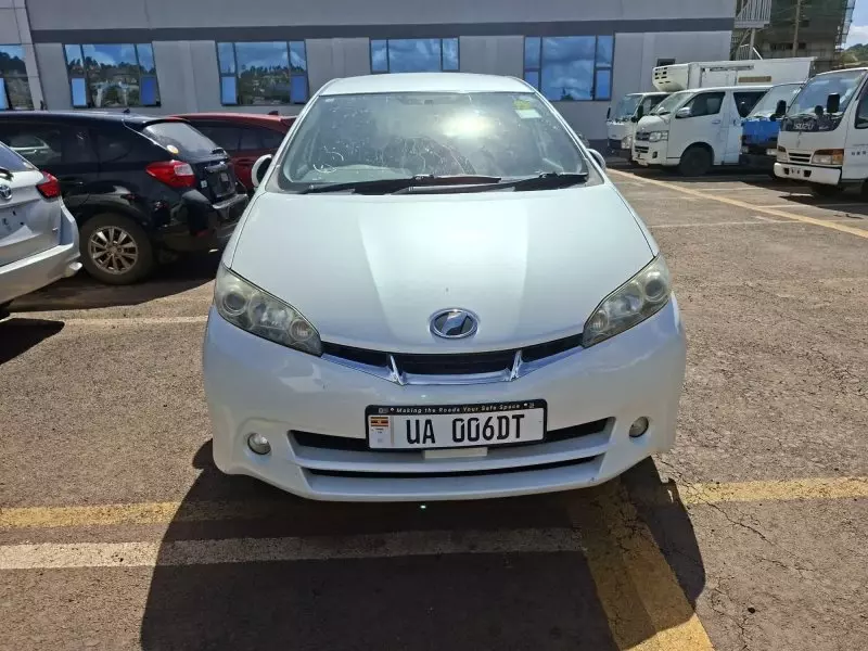 Toyota Wish   - 2012