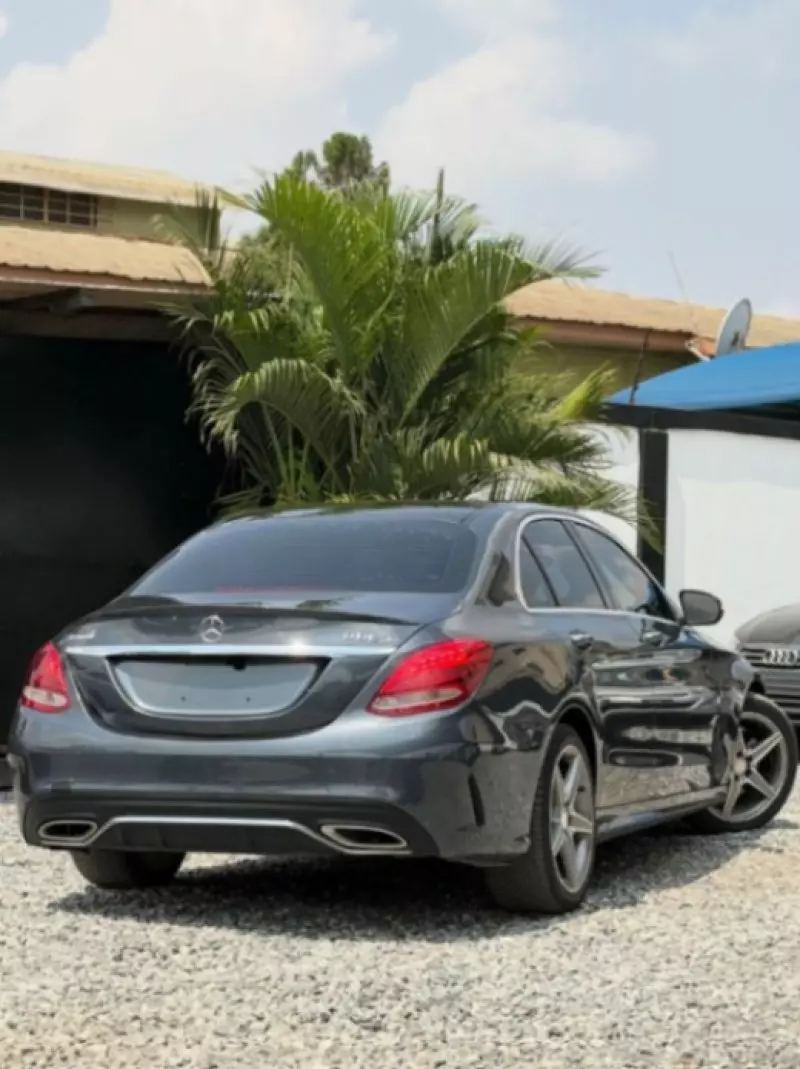 Mercedes-Benz C 300   - 2016