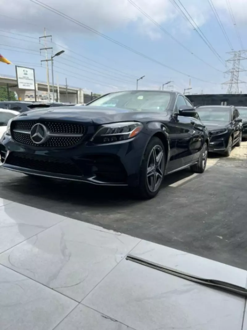 Mercedes-Benz C 300   - 2020