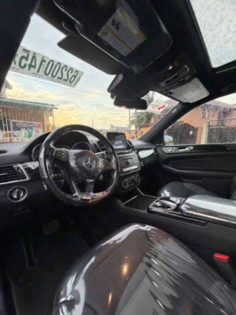 Mercedes-Benz GLE-Class   - 2018