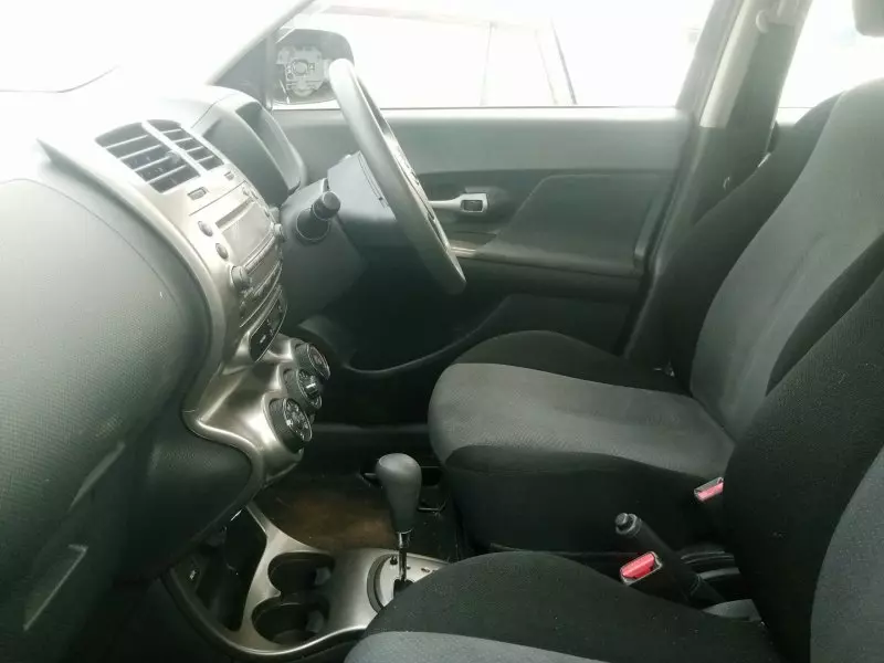 Toyota Ist    - 2012