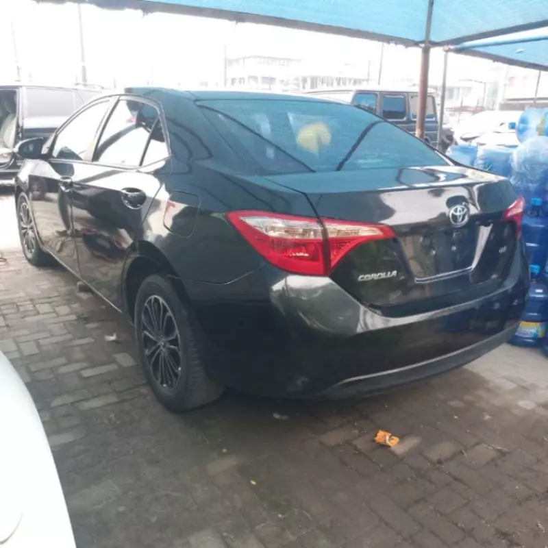 Toyota Corolla   - 2018
