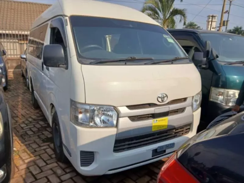 Toyota Hiace   - 2018