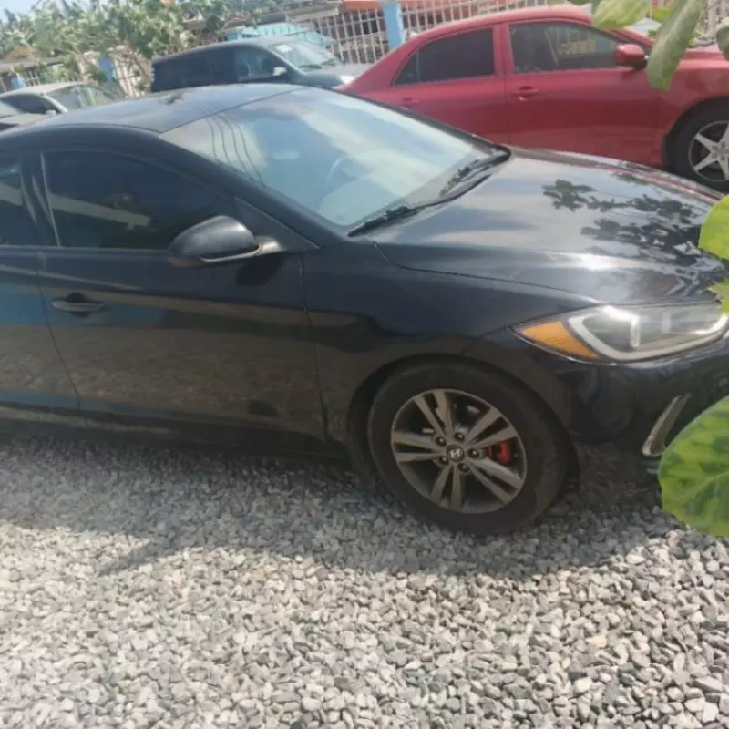 Hyundai Elantra   - 2018