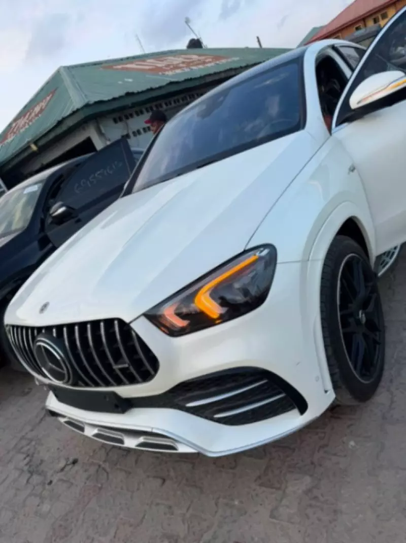 Mercedes-Benz GLE 53 AMG   - 2021