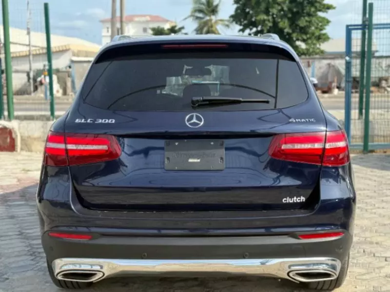 Mercedes-Benz GLC 300   - 2019
