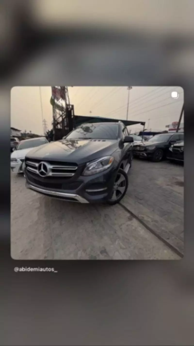 Mercedes-Benz GLE-Class   - 2016