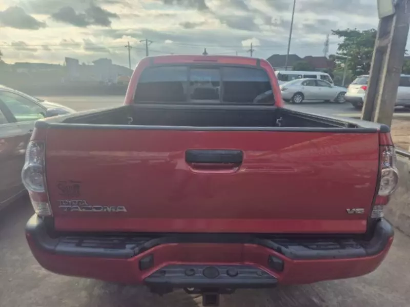 TOYOTA Tacoma - 2014