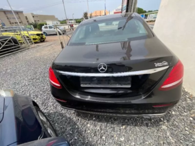 Mercedes-Benz E 200   - 2017
