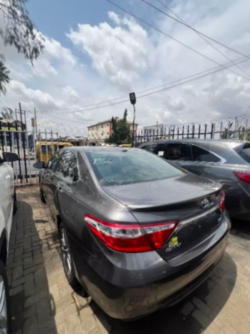 Toyota Camry   - 2017