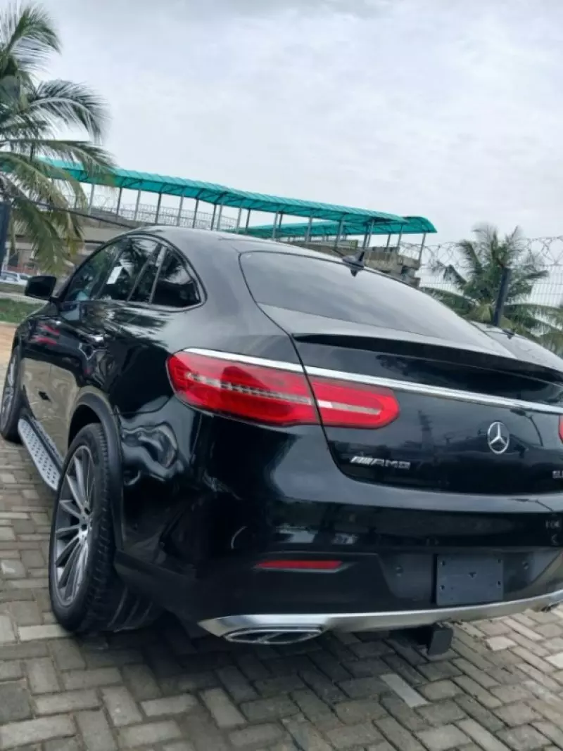 Mercedes-Benz GLE-Class   - 2017
